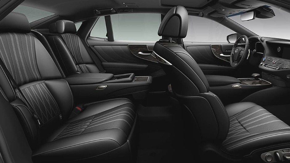 Leksius Lexus LS 500h AWD