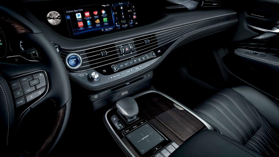 Leksius Lexus LS 500h AWD